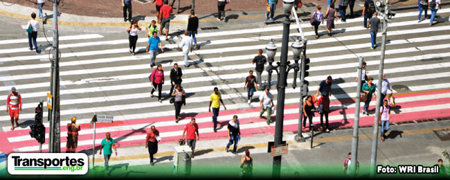 Transporte terrestre ativo: pedestres e ciclistas